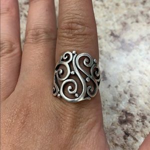 Size 8 James Avery Sterling Silver 925 Ring